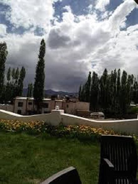 Hotel Classic Ladakh Leh Exteriör bild